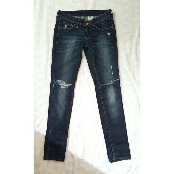 FINAL SALE// Dark Mineral Washed Ripped Knee Jeans