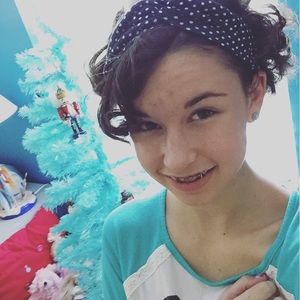 Meet your Posher, Hannah