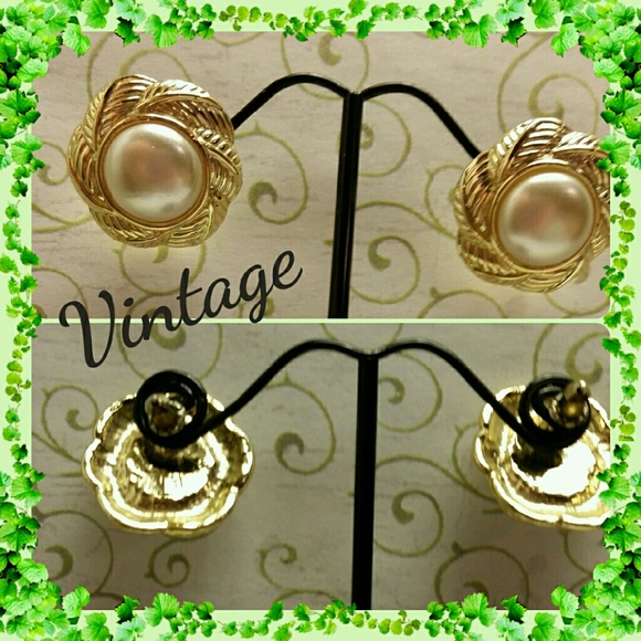 Faux pearl post earrings