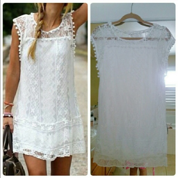 White lace summer mini dress with lining