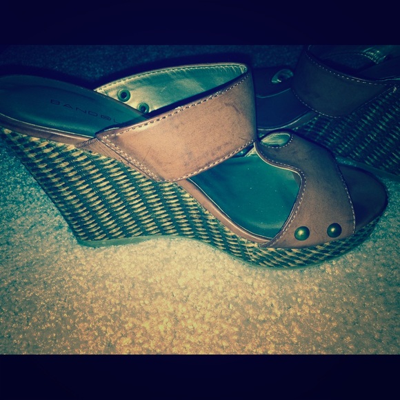 Brown wedges