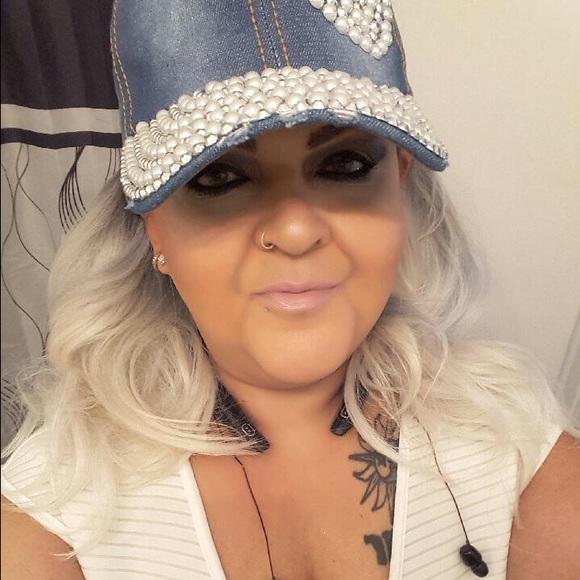 Meet your Posher, Irma - Picture 8 of 8