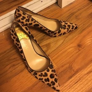Cole Hahn pumps