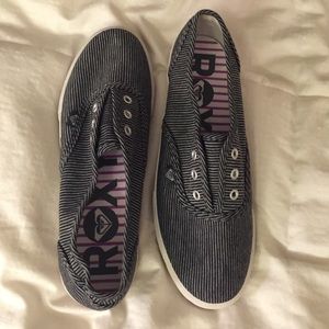 BNWOT Roxy Shoes