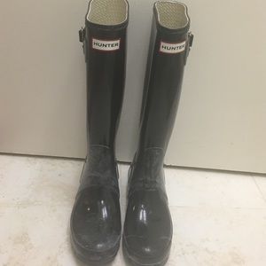 Barely worn Hunter rain boots