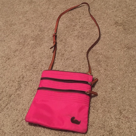 Dooney & Bourke crossbody - Picture 1 of 4