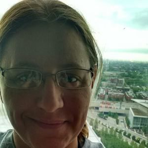 Meet your Posher, Lindy