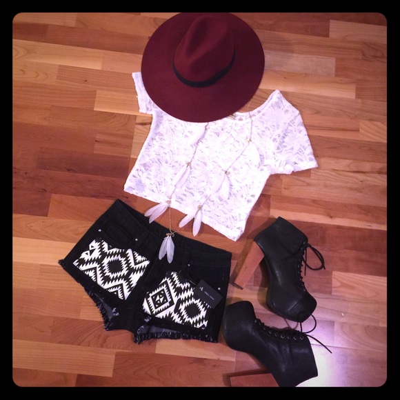 Pants - Chiqle Denim Tribal Cutoff Denim Short size Medium