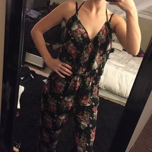 NWT Tobi Floral Halter Jumper