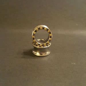 Anatometal plugs