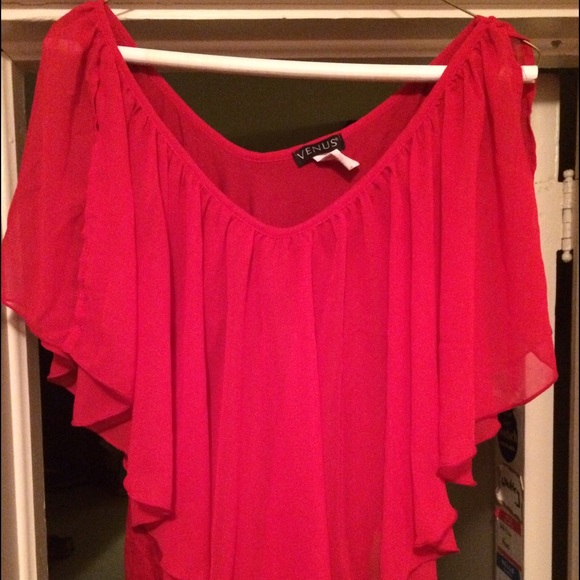 Venus red stretchy shirt