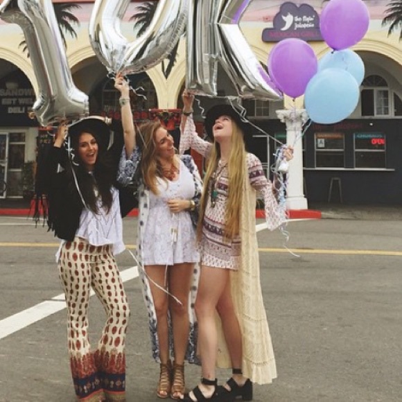 ✨host pick✨❤️Crochet maxi vest - Picture 3 of 4