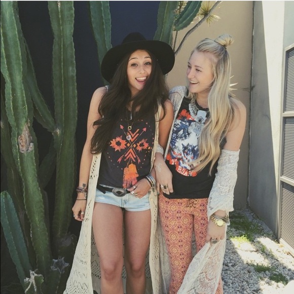 ✨host pick✨❤️Crochet maxi vest - Picture 4 of 4