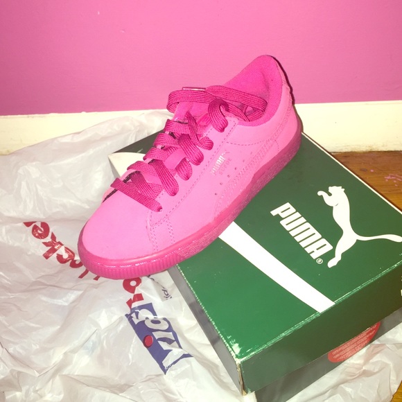 Suede Pumas