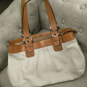 White large leather coach bag