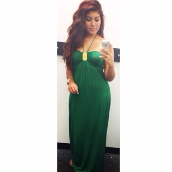 Green maxi dress 💚