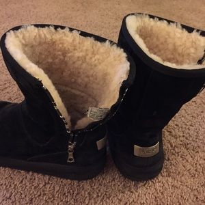UGG Women's Zip Boots