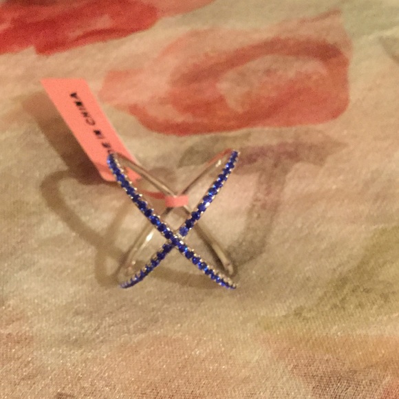 Blue simulated diamond ring - Picture 4 of 4