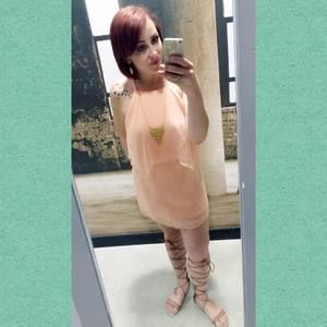 Meet your Posher, Crystal