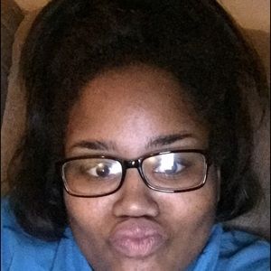 Meet your Posher, Edelle