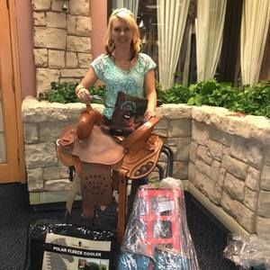 Meet your Posher, Tia