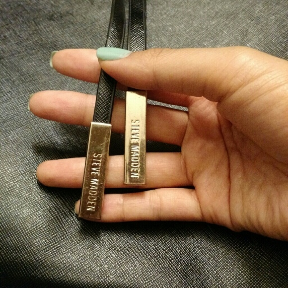 SOLD on Merc@ri Steve Madden reversible tote - Picture 2 of 3