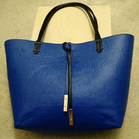 SOLD on Merc@ri Steve Madden reversible tote - Picture 3 of 3