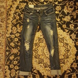 Destroyed slim girlfriend jeans