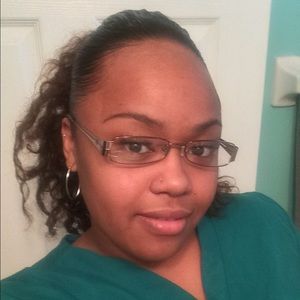 Meet your Posher, Keshia