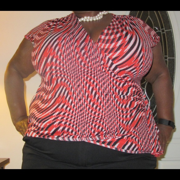 🌟FINAL🌟 Orange, Black & Cream Wrap Shirt
