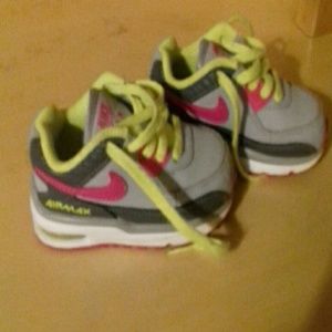 Toddler girl Nike Air Max