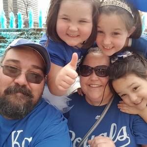 Meet your Posher, Casey