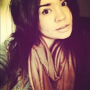 Meet your Posher, Jazmin