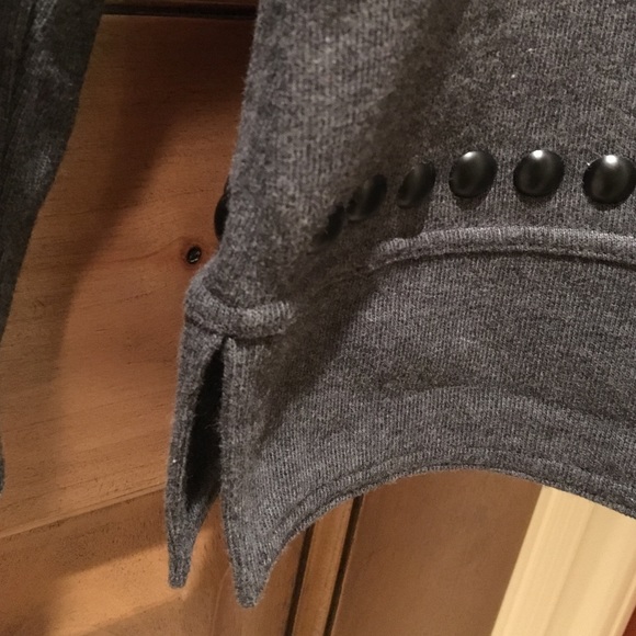 Banana Republic beaded top (j) - Picture 3 of 4