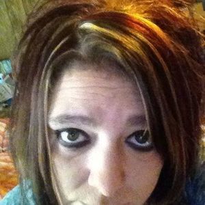 Meet your Posher, Joni