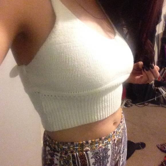 Knit white or cream crop top - Picture 3 of 4