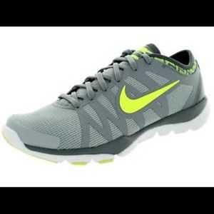Nike Flex Supreme TR 3 Women Shoes size 11 gray