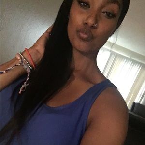 Meet your Posher, Candice