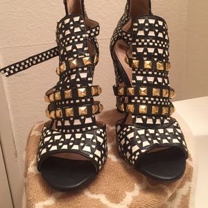 ZARA HTF size 40 studded heels