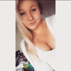 Meet your Posher, Stephanie