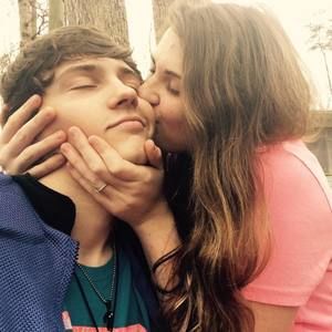 Meet your Posher, Mikayla