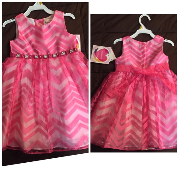 Young land toddlers dress.