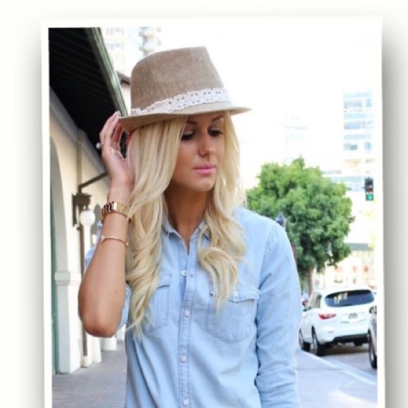 Accessories - Lovely Fedora w/ Crochet Bow Design