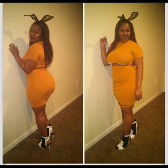 Mustard two set  bottom and top