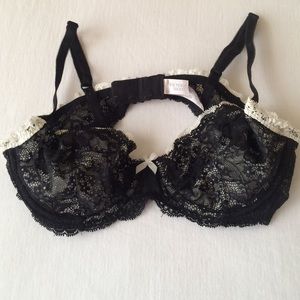 Victoria's Secret: Dream Angels Bra 36B