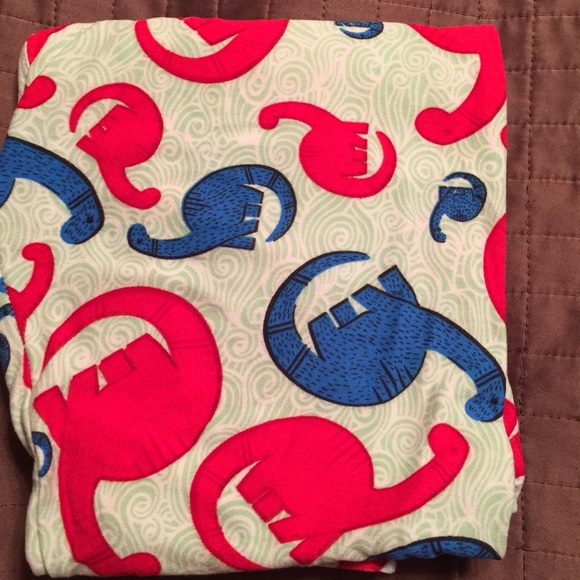 LuLaRoe Pants - LuLaRoe OS Dino leggings