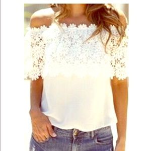 Off shoulders boho top