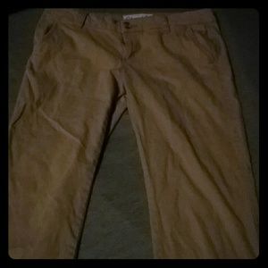 Size 8 short/court pants