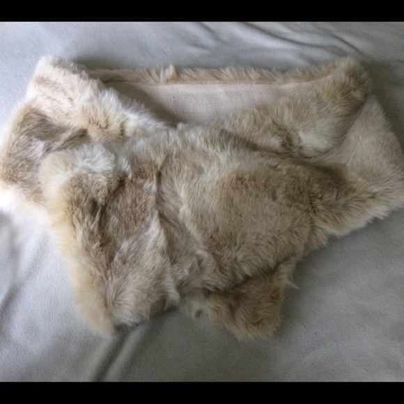 Beautiful Fax Fur Stole from The Limited! 😍