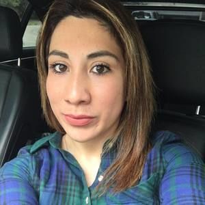 Meet your Posher, Cynthia